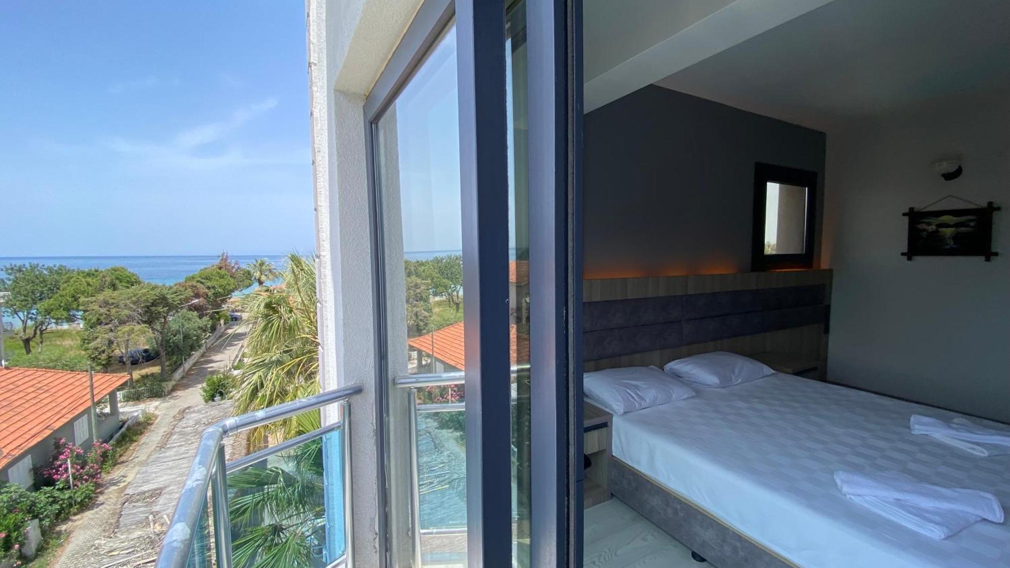 Medos Beach Hotel Kuşadası Ngoại thất bức ảnh